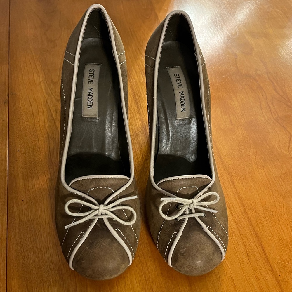 Casual Steve Madden shoes 9B 3 1/2 heel